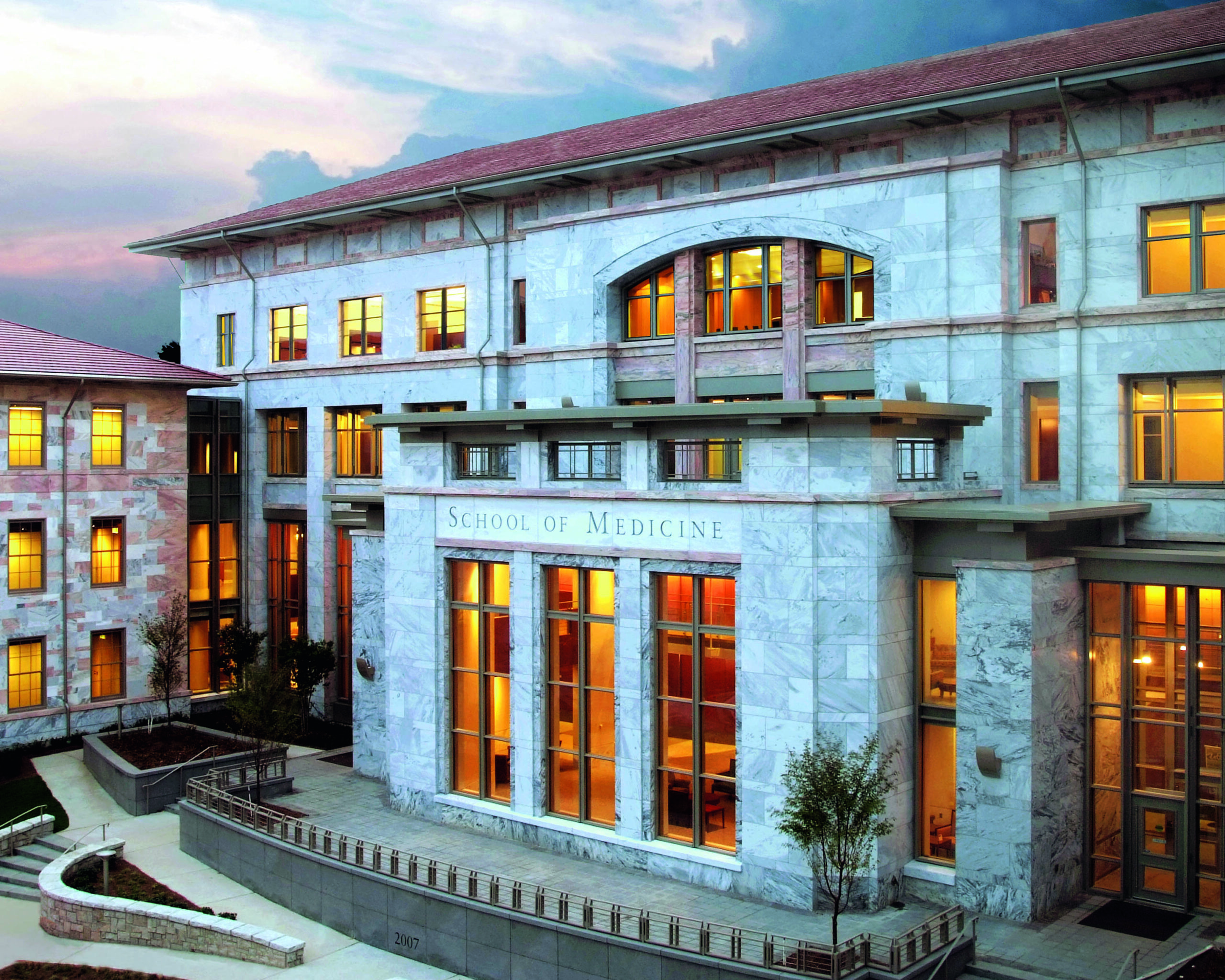 Emory University School of Medicine and Vizzia collaborate to advance RTLS research and study.